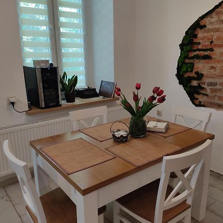 Apartament Przy Zamku Пщина Екстериор снимка