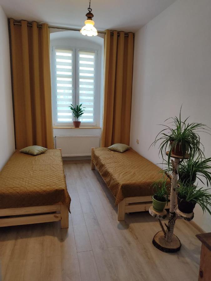 Apartament Przy Zamku Пщина Екстериор снимка